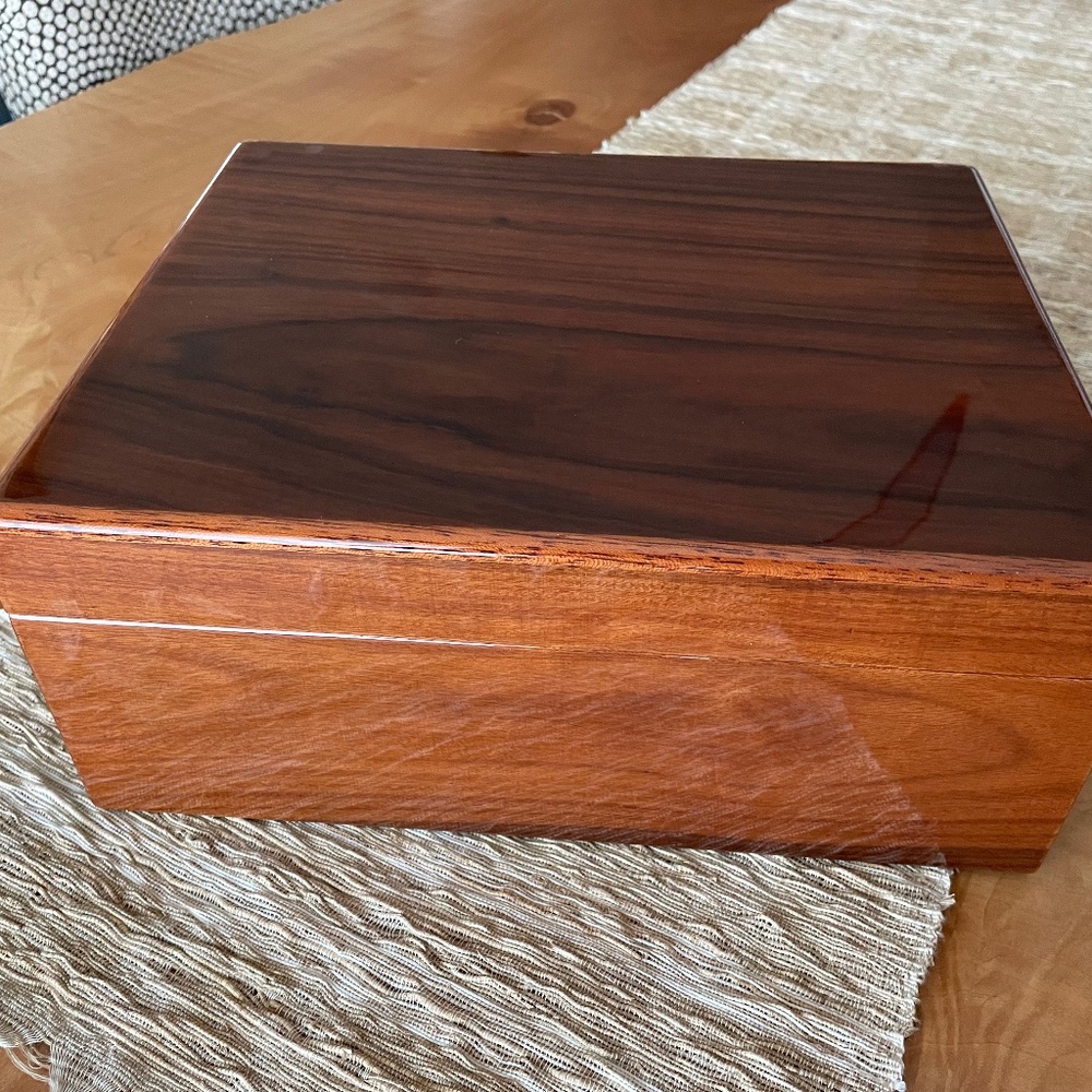 Savoy Humidor